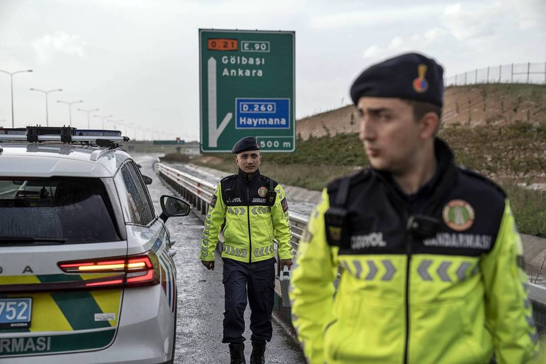 Modern radar sistemleri otoyollarda uçanı kaçanı anında tespit ediyor! 4 kademeli lazerlerle sürekli tarama yapılıyor 37